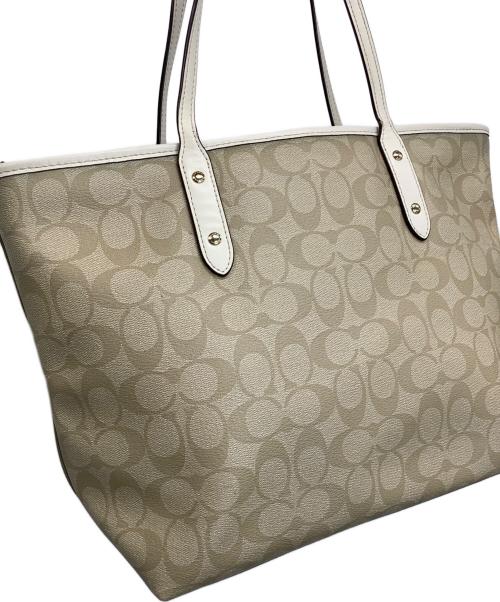 COACH（コーチ）COACH (コーチ) ハンドバッグ ベージュ×アイボリーの古着・服飾アイテム