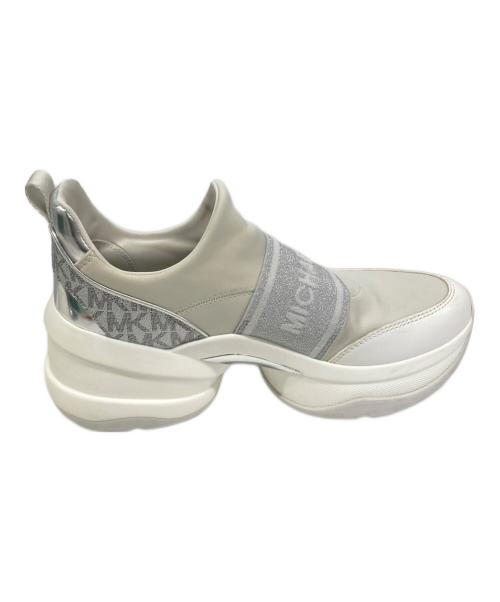 MICHAEL KORS（マイケル・コース）MICHAEL KORS (マイケル・コース) スリッポン ベージュ×ホワイト サイズ:SIZE 7.5の古着・服飾アイテム