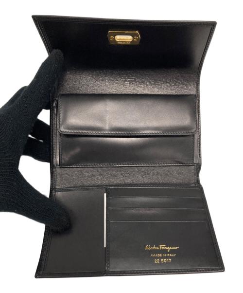 Salvatore Ferragamo（サルヴァトーレ フェラガモ）Salvatore Ferragamo (サルヴァトーレ フェラガモ) 3つ折り財布 ブラックの古着・服飾アイテム
