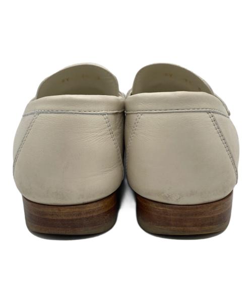 Salvatore Ferragamo（サルヴァトーレ フェラガモ）Salvatore Ferragamo (サルヴァトーレ フェラガモ) ローファー ベージュ サイズ:SIZE Freeの古着・服飾アイテム
