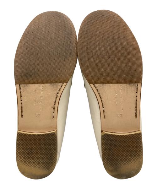 Salvatore Ferragamo（サルヴァトーレ フェラガモ）Salvatore Ferragamo (サルヴァトーレ フェラガモ) ローファー ベージュ サイズ:SIZE Freeの古着・服飾アイテム