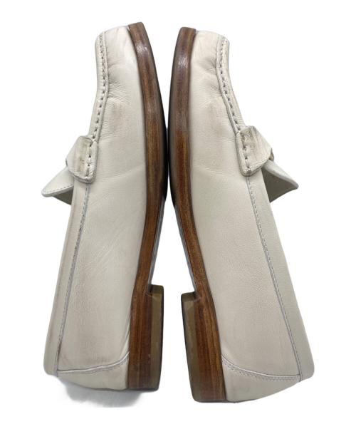 Salvatore Ferragamo（サルヴァトーレ フェラガモ）Salvatore Ferragamo (サルヴァトーレ フェラガモ) ローファー ベージュ サイズ:SIZE Freeの古着・服飾アイテム