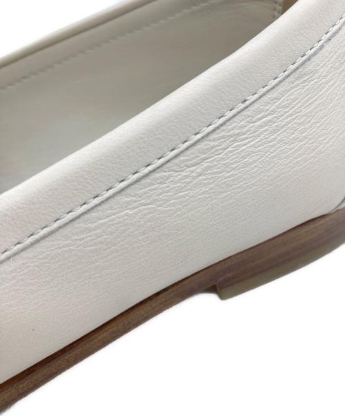Salvatore Ferragamo（サルヴァトーレ フェラガモ）Salvatore Ferragamo (サルヴァトーレ フェラガモ) ローファー ベージュ サイズ:SIZE Freeの古着・服飾アイテム