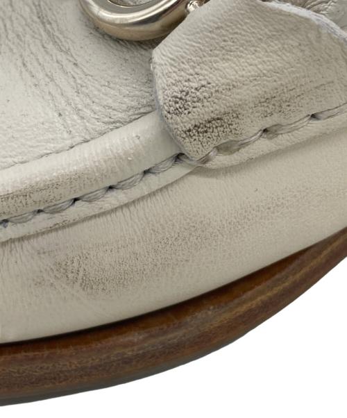 Salvatore Ferragamo（サルヴァトーレ フェラガモ）Salvatore Ferragamo (サルヴァトーレ フェラガモ) ローファー ベージュ サイズ:SIZE Freeの古着・服飾アイテム