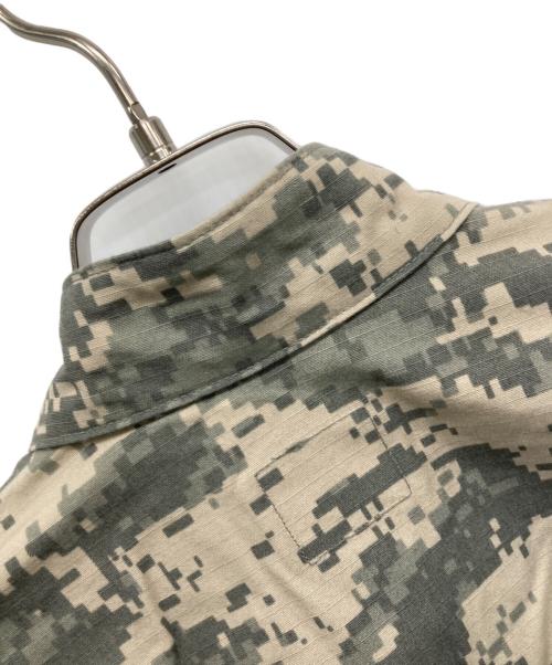 BETHEL INDUSTRIES（ベクセル・インダストリーズ）BETHEL INDUSTRIES (ベクセル・インダストリーズ) ミリタリージャケット グリーン×ベージュ サイズ:S-Lの古着・服飾アイテム