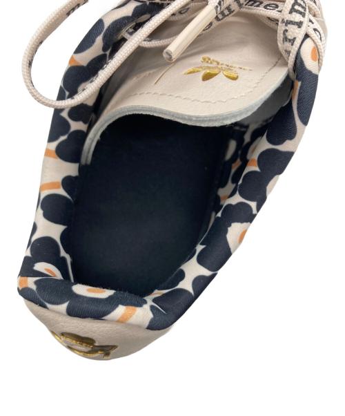 marimekko（マリメッコ）marimekko (マリメッコ) adidas originals (アディダスオリジナル) ローカットスニーカー アイボリー サイズ:23の古着・服飾アイテム
