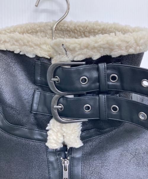 UNGRID（アングリッド）Ungrid (アングリッド) ビッグシルエットフェイクムートンボアブルゾン ベージュ×ブラック サイズ:SIZE Sの古着・服飾アイテム