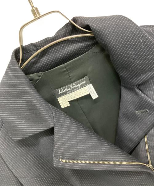 Salvatore Ferragamo（サルヴァトーレ フェラガモ）Salvatore Ferragamo (サルヴァトーレ フェラガモ) ジップジャケット ネイビー サイズ:SIZE 38の古着・服飾アイテム