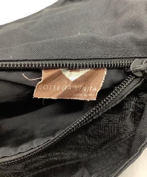 BOTTEGA VENETA（ボッテガベネタ）BOTTEGA VENETA (ボッテガベネタ) メッセンジャーバッグ ブラックの古着・服飾アイテム