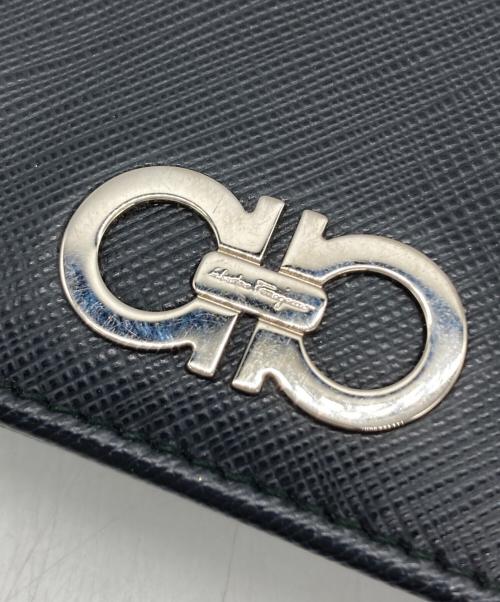 Salvatore Ferragamo（サルヴァトーレ フェラガモ）Salvatore Ferragamo (サルヴァトーレ フェラガモ) カードケースの古着・服飾アイテム