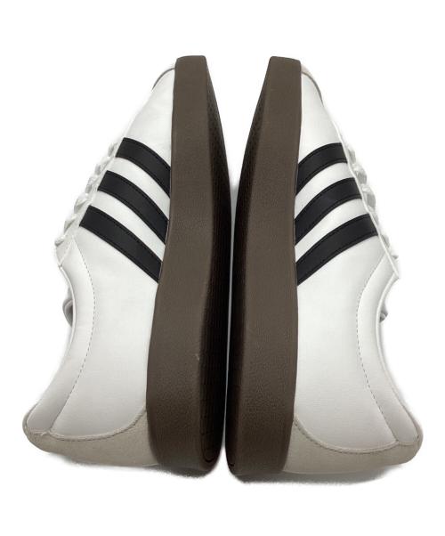 adidas（アディダス）adidas (アディダス) ローカットスニーカー ホワイト サイズ:US9 1/2の古着・服飾アイテム