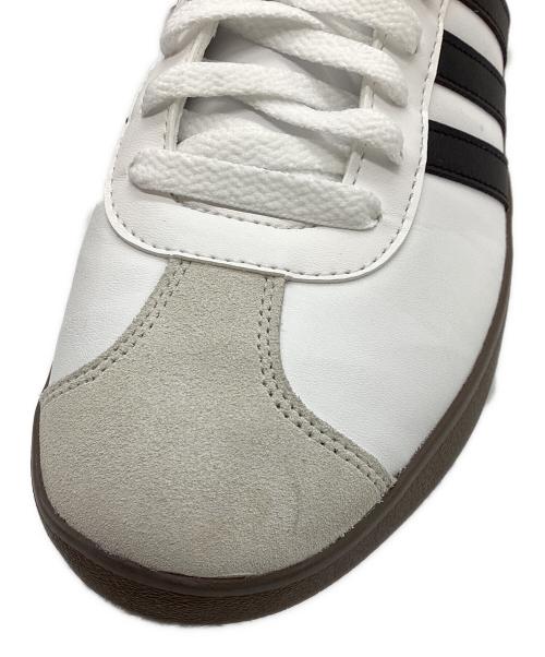 adidas（アディダス）adidas (アディダス) ローカットスニーカー ホワイト サイズ:US9 1/2の古着・服飾アイテム