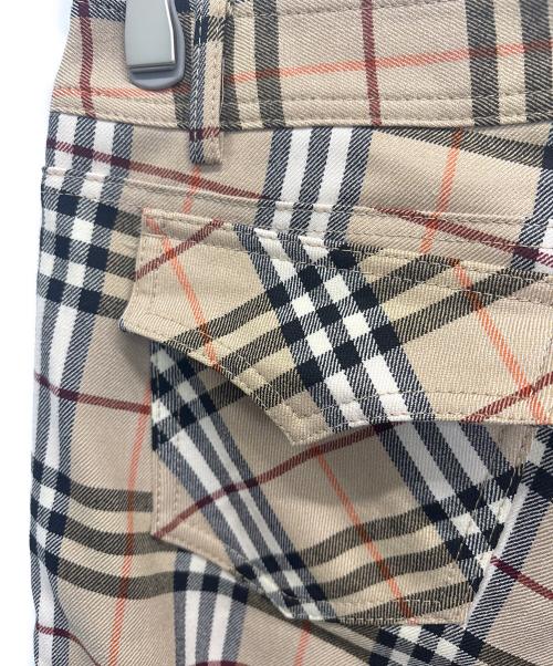 BURBERRY BLUE LABEL（バーバリー ブルー レーベル）BURBERRY BLUE LABEL (バーバリー ブルー レーベル) ストレートパンツ ベージュ サイズ:38の古着・服飾アイテム
