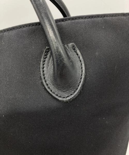 BURBERRY BLUE LABEL（バーバリー ブルー レーベル）BURBERRY BLUE LABEL (バーバリー ブルー レーベル) ハンドバッグ ブラックの古着・服飾アイテム