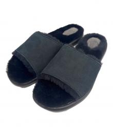 UGG（アグ）の古着「ムートンフラットサンダル」｜ブラック