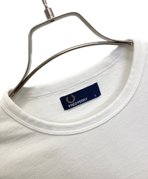 FRED PERRY（フレッドペリー）FRED PERRY (フレッドペリー) 半袖カットソー ホワイト サイズ:Sの古着・服飾アイテム