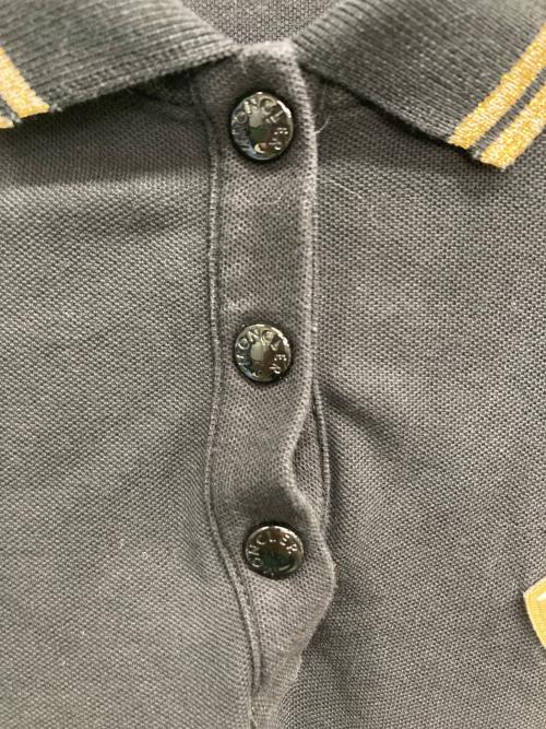 MONCLER（モンクレール）MONCLER (モンクレール) ポロシャツ ゴールド×ブラック サイズ:Sの古着・服飾アイテム