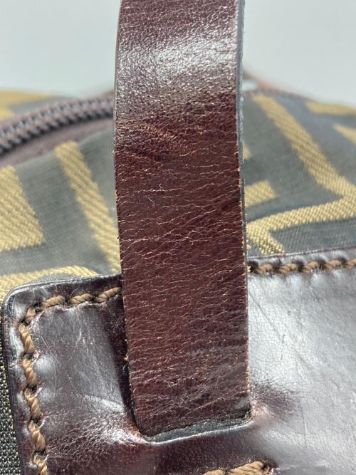 FENDI（フェンディ）FENDI (フェンディ) ハンドバッグ ブラウンの古着・服飾アイテム