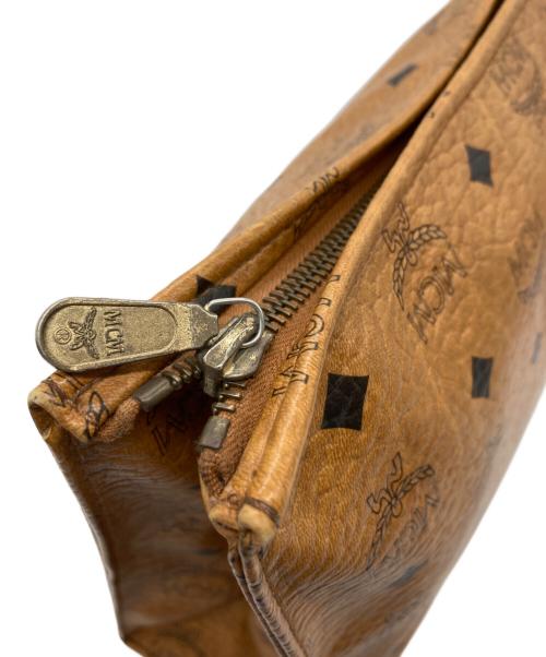MCM（エムシーエム）MCM (エムシーエム) セカンドバッグ ブラウンの古着・服飾アイテム