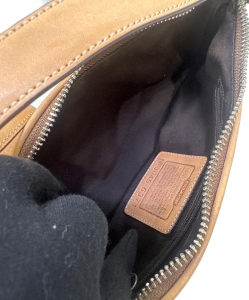 COACH（コーチ）COACH (コーチ) アクセサリーポーチ ベージュの古着・服飾アイテム