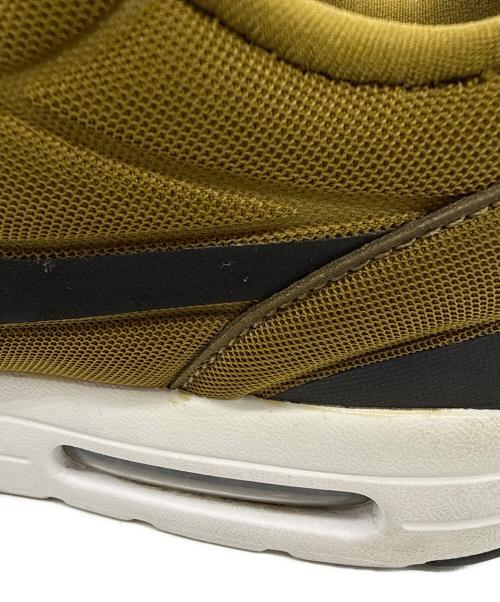NIKE（ナイキ）NIKE (ナイキ) ローカットスニーカー カーキ サイズ:US8.5の古着・服飾アイテム