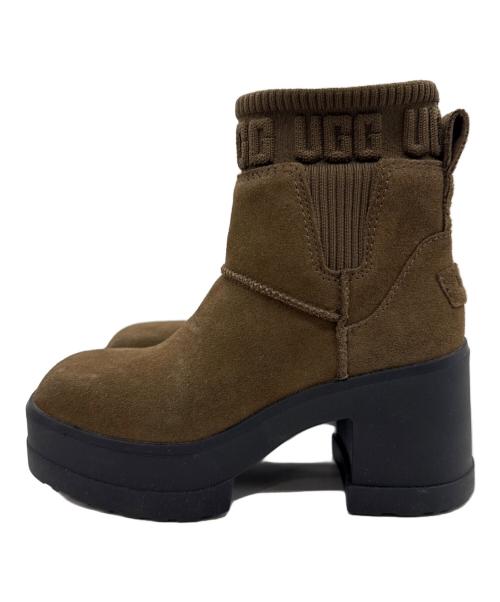 UGG（アグ）UGG (アグ) サイドゴアブーツ オリーブ サイズ:22cmの古着・服飾アイテム