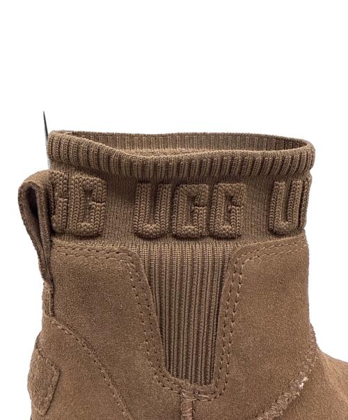 UGG（アグ）UGG (アグ) サイドゴアブーツ オリーブ サイズ:22cmの古着・服飾アイテム