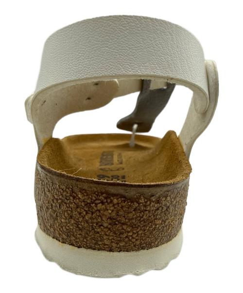 BIRKENSTOCK（ビルケンシュトック）BIRKENSTOCK (ビルケンシュトック) サンダル ブラウン×ホワイト サイズ:25cmの古着・服飾アイテム