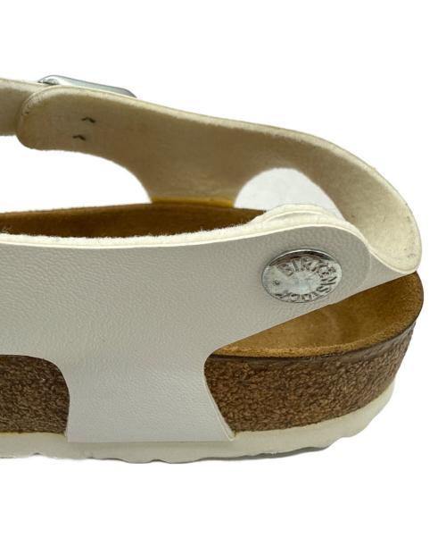 BIRKENSTOCK（ビルケンシュトック）BIRKENSTOCK (ビルケンシュトック) サンダル ブラウン×ホワイト サイズ:25cmの古着・服飾アイテム