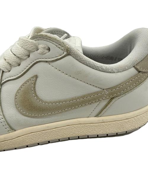 NIKE（ナイキ）NIKE (ナイキ) ローカットスニーカー ホワイト サイズ:US 9の古着・服飾アイテム