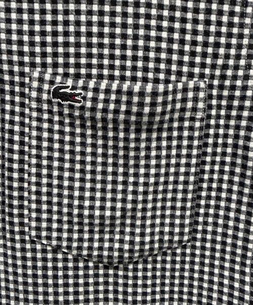 LACOSTE（ラコステ）LACOSTE (ラコステ) 半袖シャツ ブラック×ホワイト サイズ:Sの古着・服飾アイテム