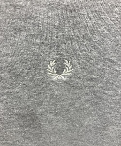 FRED PERRY（フレッドペリー）FRED PERRY (フレッドペリー) スウェット グレー サイズ:SIZE 38の古着・服飾アイテム