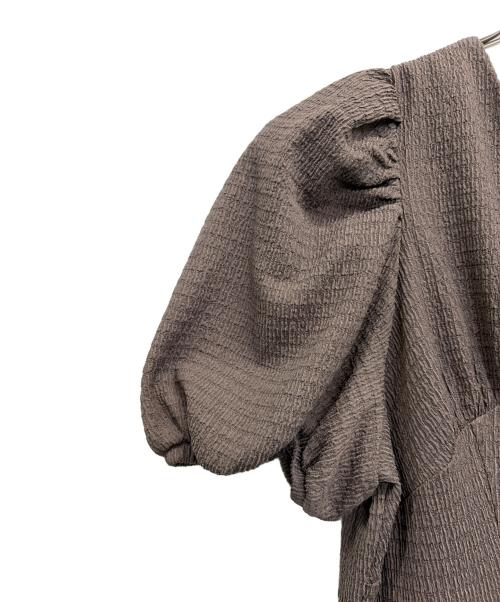 acka（エーシーケーエー）acka (エーシーケーエー) 半袖ワンピース ブラウン サイズ:	SIZE 02の古着・服飾アイテム