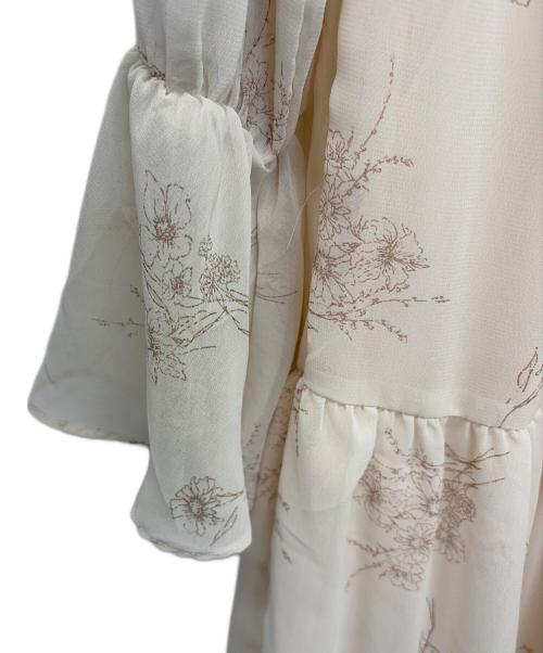 acka（エーシーケーエー）Acka (エーシーケーエー) 長袖ワンピース アイボリー サイズ:	SIZE 2の古着・服飾アイテム