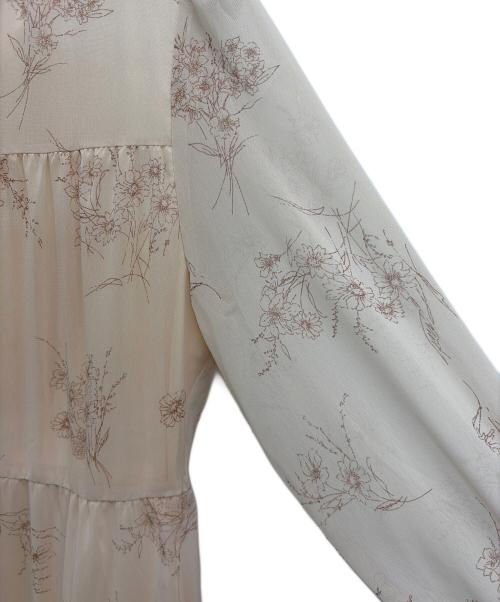 acka（エーシーケーエー）Acka (エーシーケーエー) 長袖ワンピース アイボリー サイズ:	SIZE 2の古着・服飾アイテム