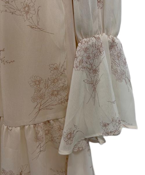 acka（エーシーケーエー）Acka (エーシーケーエー) 長袖ワンピース アイボリー サイズ:	SIZE 2の古着・服飾アイテム