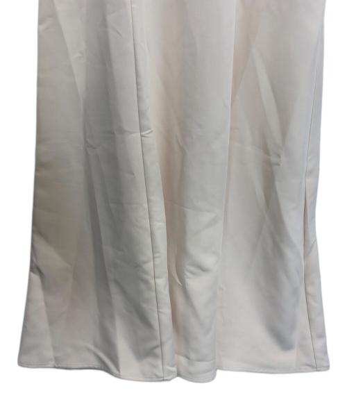 acka（エーシーケーエー）acka (エーシーケーエー) 半袖ワンピース ベージュ サイズ:	SIZE 01 未使用品の古着・服飾アイテム
