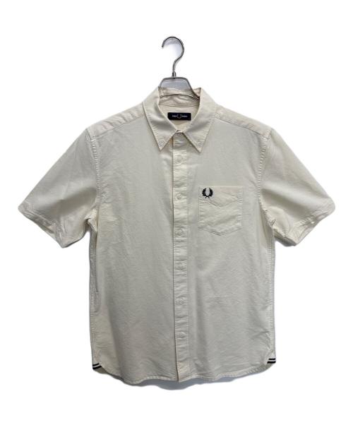 FRED PERRY（フレッドペリー）FRED PERRY (フレッドペリー) 半袖シャツ ベージュ サイズ:SIZE Mの古着・服飾アイテム