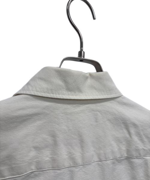 FRED PERRY（フレッドペリー）FRED PERRY (フレッドペリー) 半袖シャツ ベージュ サイズ:SIZE Mの古着・服飾アイテム