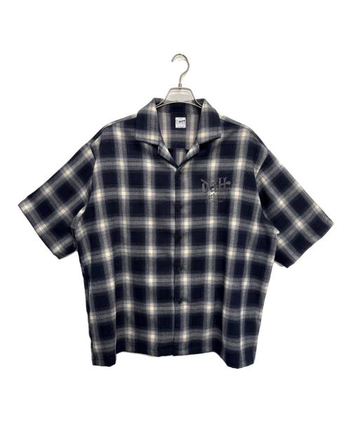 DALL CLOTHING（ダルクロージング）DALL CLOTHING (ダルクロージング) 半袖シャツ ベージュ×ネイビー サイズ:SIZE Freeの古着・服飾アイテム