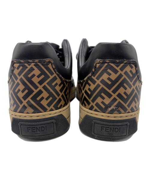 FENDI（フェンディ）FENDI (フェンディ) スニーカー ブラウン×ブラック サイズ:SIZE 7の古着・服飾アイテム