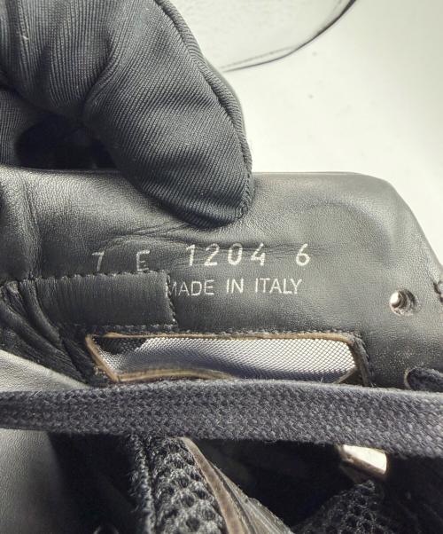 FENDI（フェンディ）FENDI (フェンディ) スニーカー ブラウン×ブラック サイズ:SIZE 7の古着・服飾アイテム