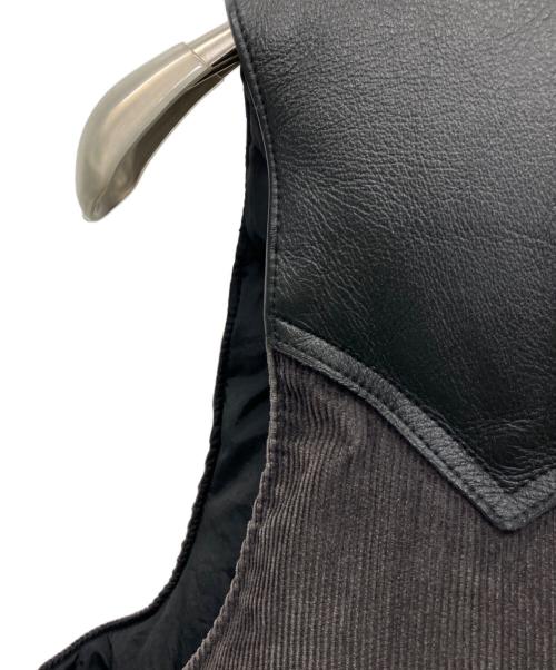 RockyMountainFeatherBed（ロッキーマウンテンフェザーベッド）RockyMountainFeatherBed (ロッキーマウンテンフェザーベッド) BEAMS (ビームス) ダウンベスト ブラウン サイズ:SIZE 38の古着・服飾アイテム