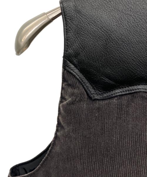 RockyMountainFeatherBed（ロッキーマウンテンフェザーベッド）RockyMountainFeatherBed (ロッキーマウンテンフェザーベッド) BEAMS (ビームス) ダウンベスト ブラウン サイズ:SIZE 38の古着・服飾アイテム