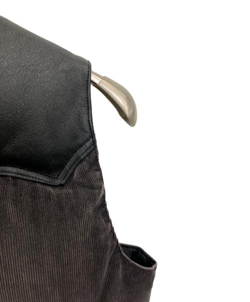 RockyMountainFeatherBed（ロッキーマウンテンフェザーベッド）RockyMountainFeatherBed (ロッキーマウンテンフェザーベッド) BEAMS (ビームス) ダウンベスト ブラウン サイズ:SIZE 38の古着・服飾アイテム