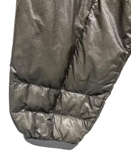 THE NORTH FACE（ザ ノース フェイス）THE NORTH FACE (ザ ノース フェイス) ダウンジャケット グレー サイズ:SIZE 不明の古着・服飾アイテム