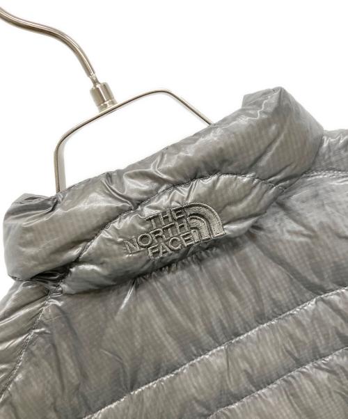 THE NORTH FACE（ザ ノース フェイス）THE NORTH FACE (ザ ノース フェイス) ダウンジャケット グレー サイズ:SIZE 不明の古着・服飾アイテム
