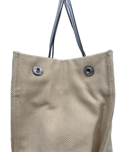 TORY BURCH（トリーバーチ）TORY BURCH (トリーバーチ) トートバッグ ベージュ×シルバーの古着・服飾アイテム