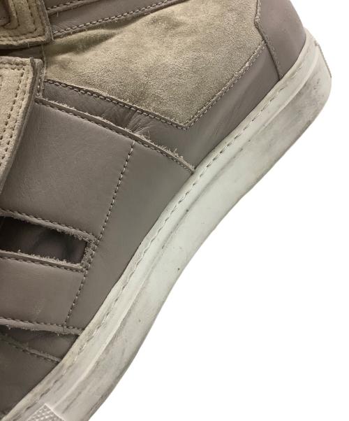 KRIS VAN ASSCHE（クリス ヴァン アッシュ）KRIS VAN ASSCHE (クリス ヴァン アッシュ) ハイカットスニーカー ブラウン サイズ:SIZE 42の古着・服飾アイテム