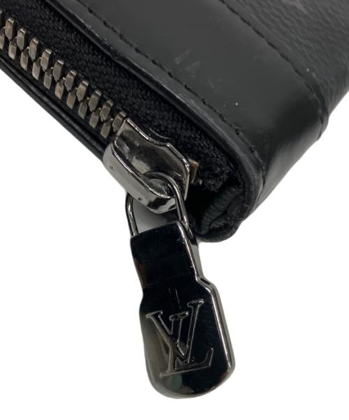 LOUIS VUITTON（ルイ ヴィトン）LOUIS VUITTON (ルイ ヴィトン) クラッチバッグ ブラック・グレーの古着・服飾アイテム